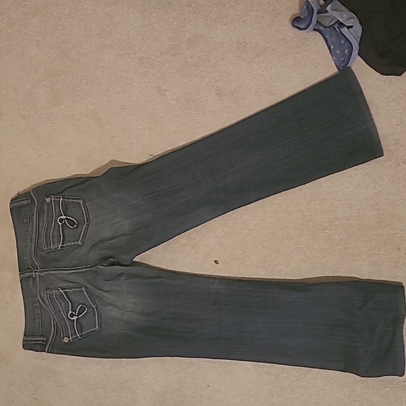 Size 27 women's guess jeans - Picture 2 of 4